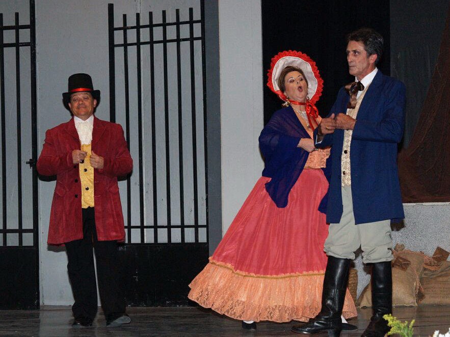 Los Gavilanes